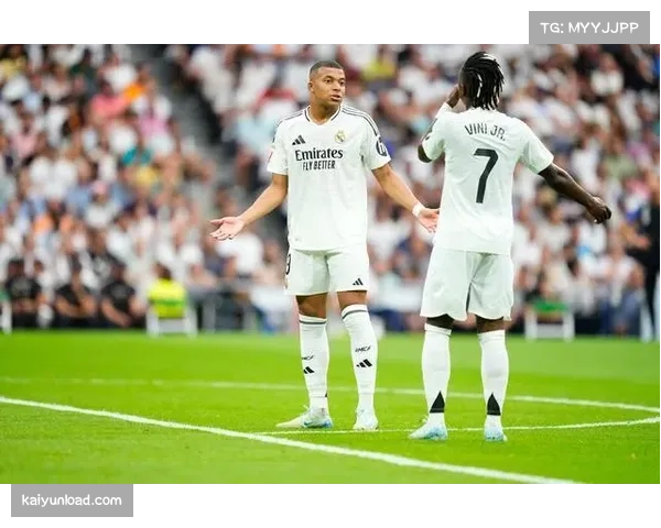 维尼修斯要求回防引关注 莫德里奇强调攻守平衡重要性